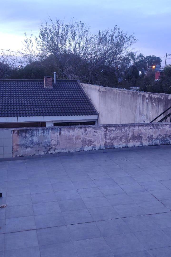 Foto de EXCELENTE CASA 2 DORMITORIOS- MAS DPTO. 1 DORM-SANTA ISABEL 1 SECCIÓN, imagen 3