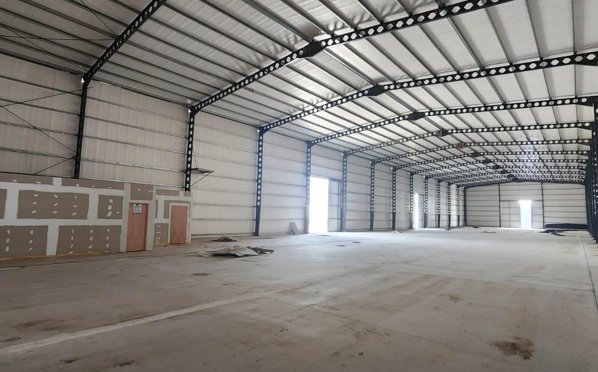 Polo 52 Nave 1642 m² Mejor Zona U$s5 Oficial m² 1