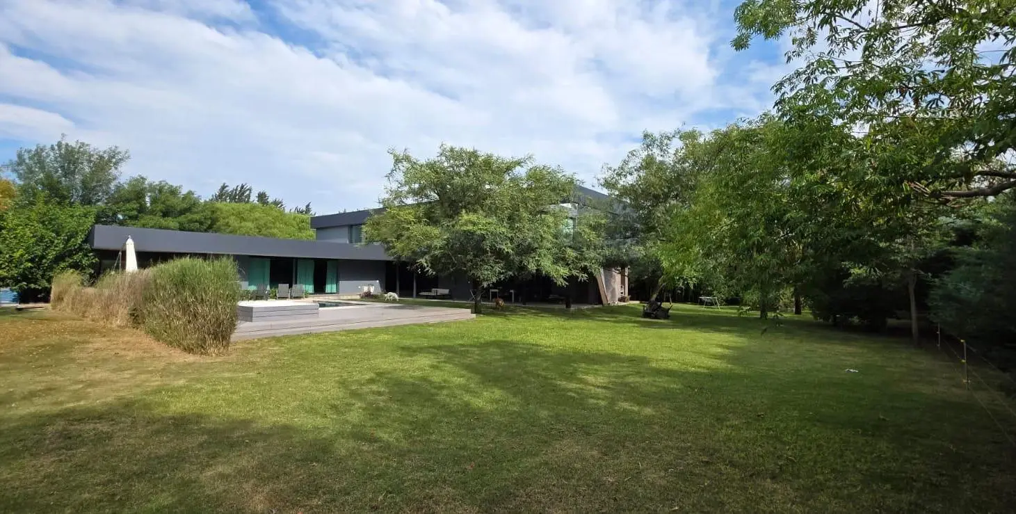 chacras de la villa la mejor casa en venta 4
