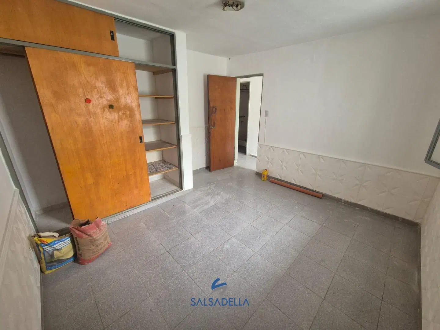 Departamento en ALQUILER - Jose Franco 454, Dpto 2, B° Centro America- 1 Dormitorio con patio! 4