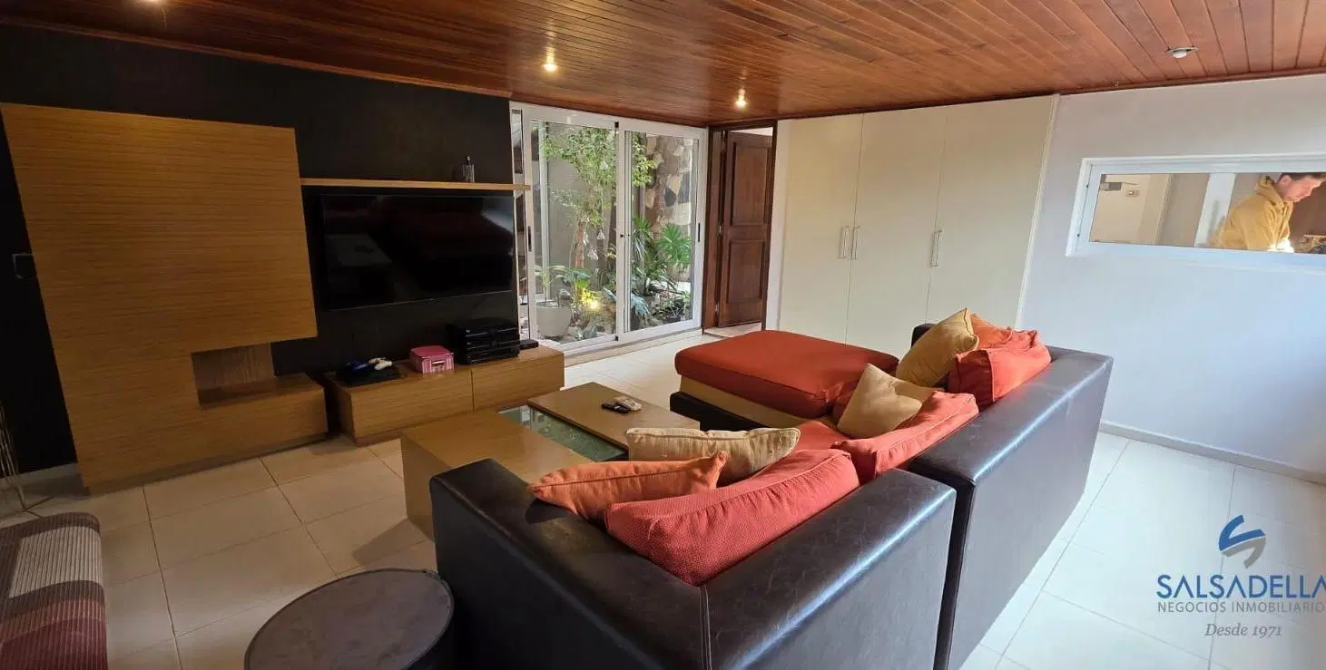 Espectacular casa en Chacras de la Villa terreno 1300m2 2