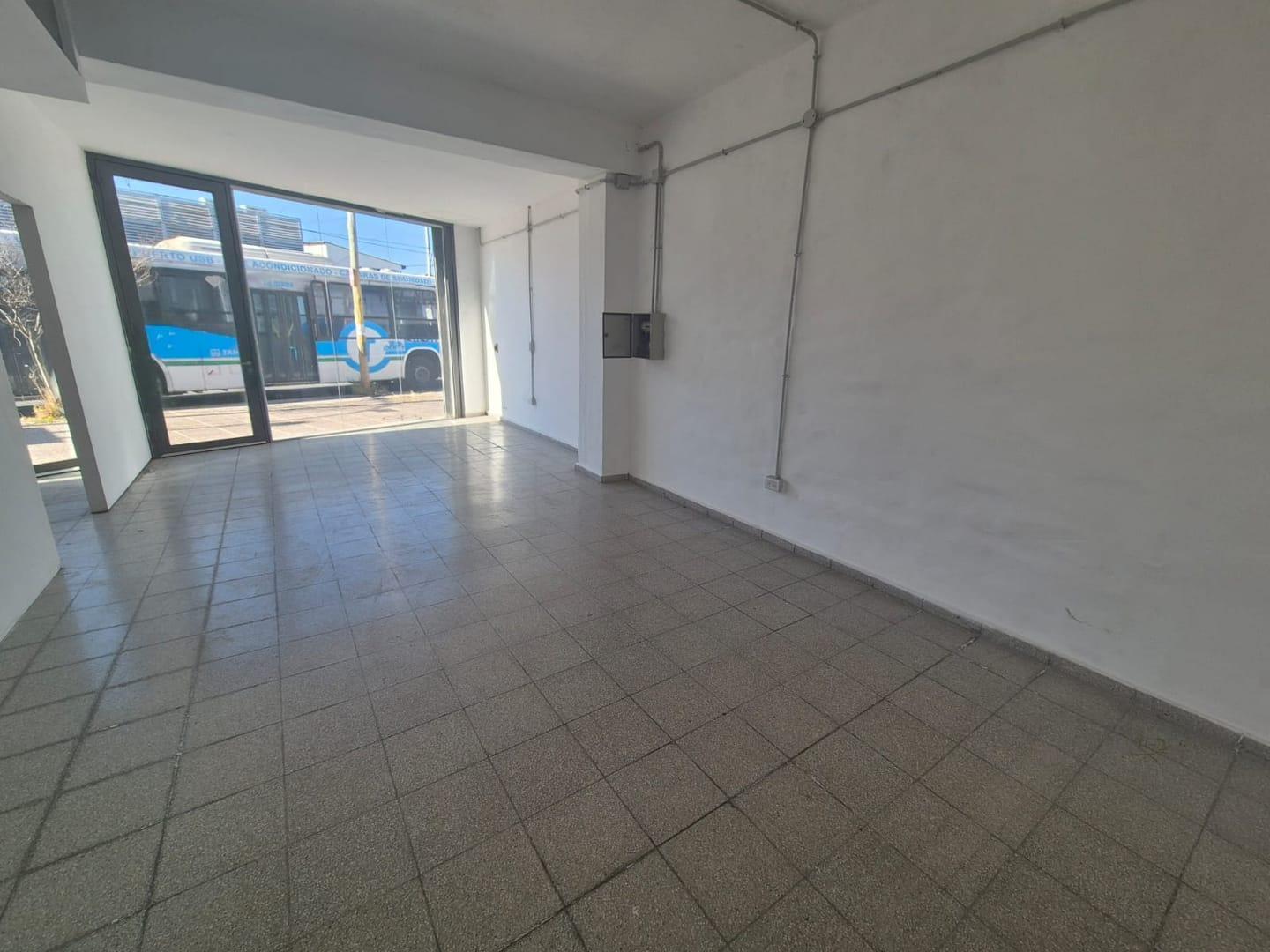Foto de Local comercial | Bv. Los Granaderos 2137, Barrio San Martin Anexo, imagen 3
