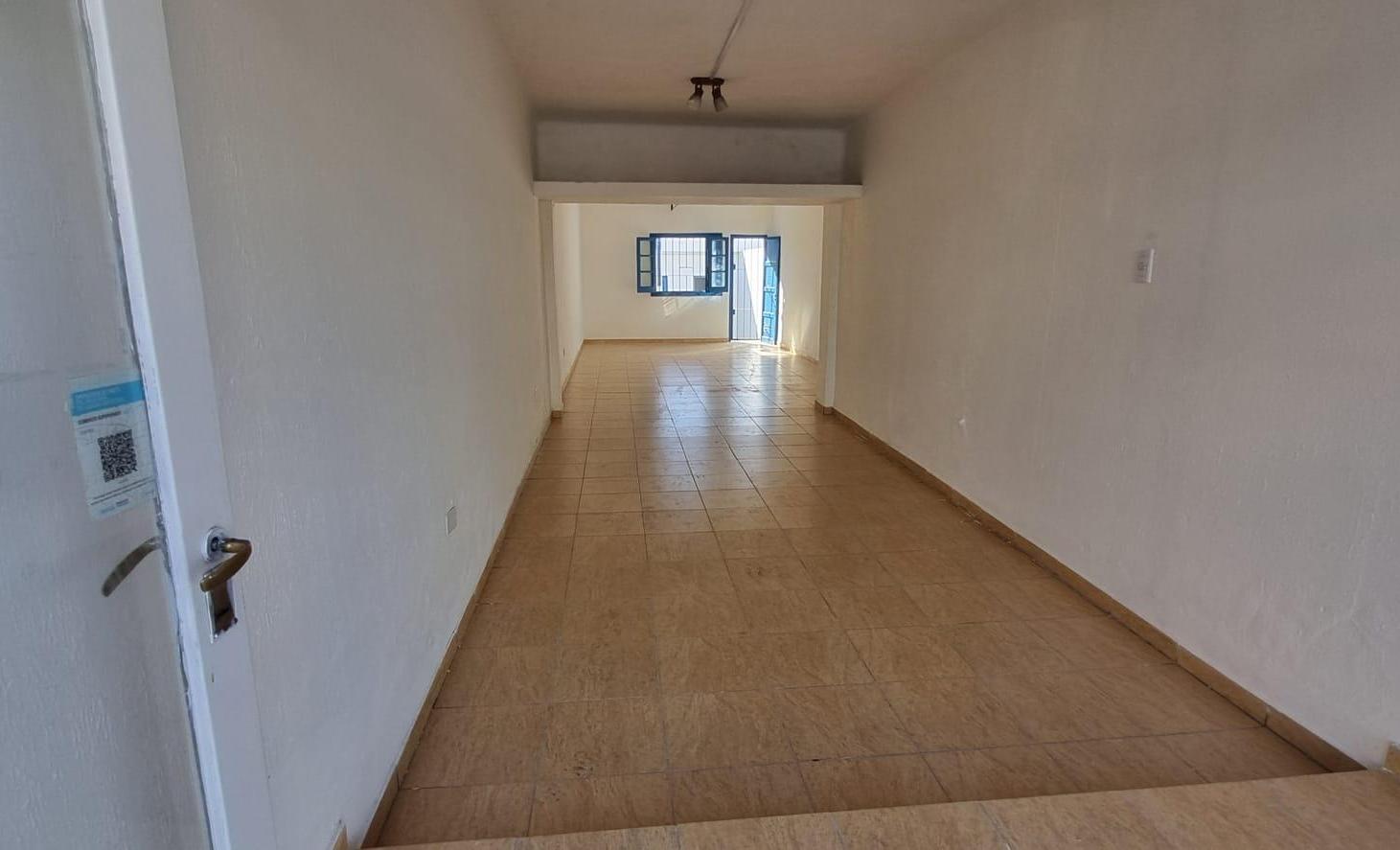 Foto de Local Av Santa Ana 2820, Alto Alberdi, imagen 4