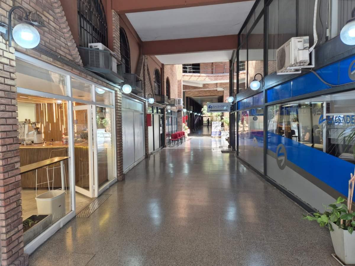 Foto de Galería Comercial con 22 locales, Centro, Córdoba, imagen 1