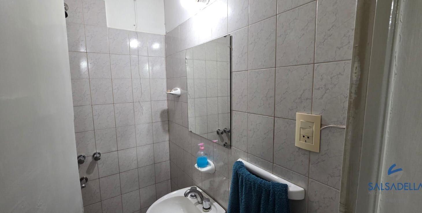 Foto de Casa / Terreno en alquiler bv los alemanes los boulevares ideal uso, imagen 4