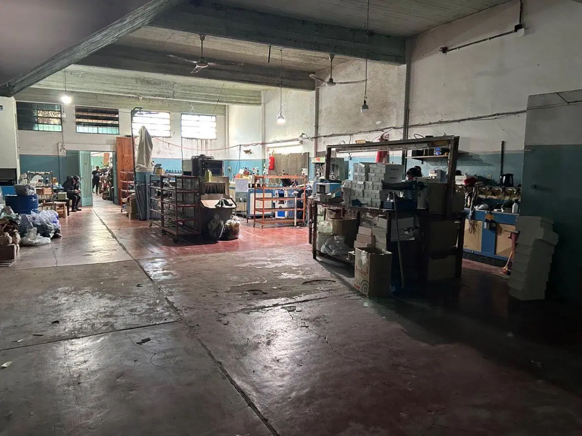 Depósito / Inmueble Industrial-comercial Multifunción En Villa Madero 3