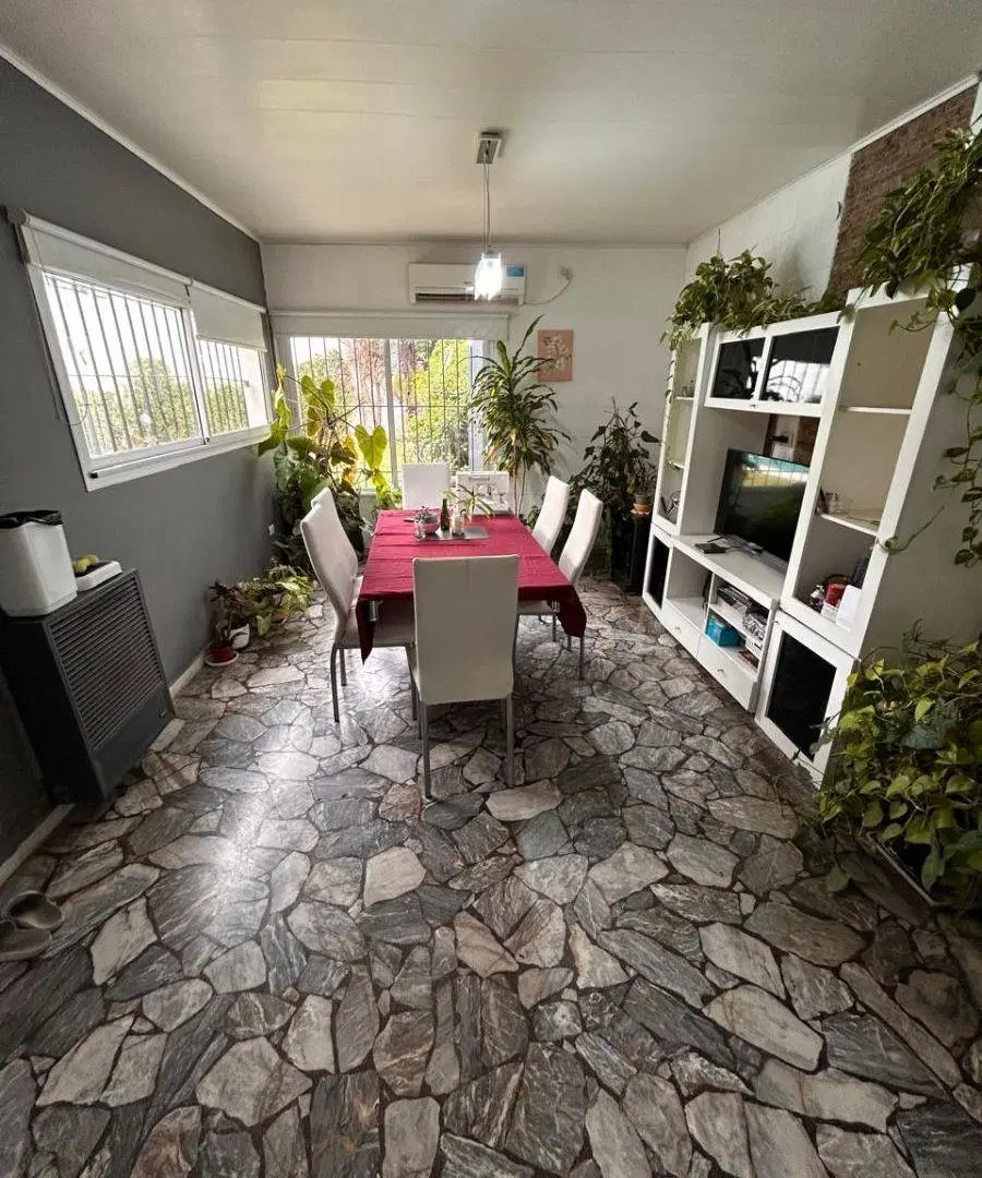 Chalet de 3 dormit , 2 baños , garage y pscina «Excelente estado!» 8