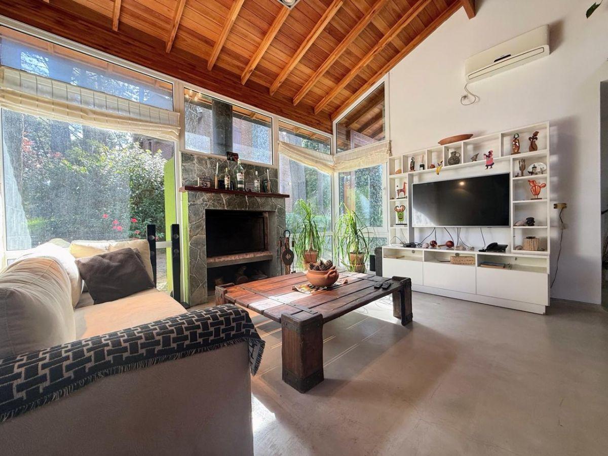 Foto de Casa UN MIMO AL ALMA | Propiedad de categoría en Mar Azul, imagen 3