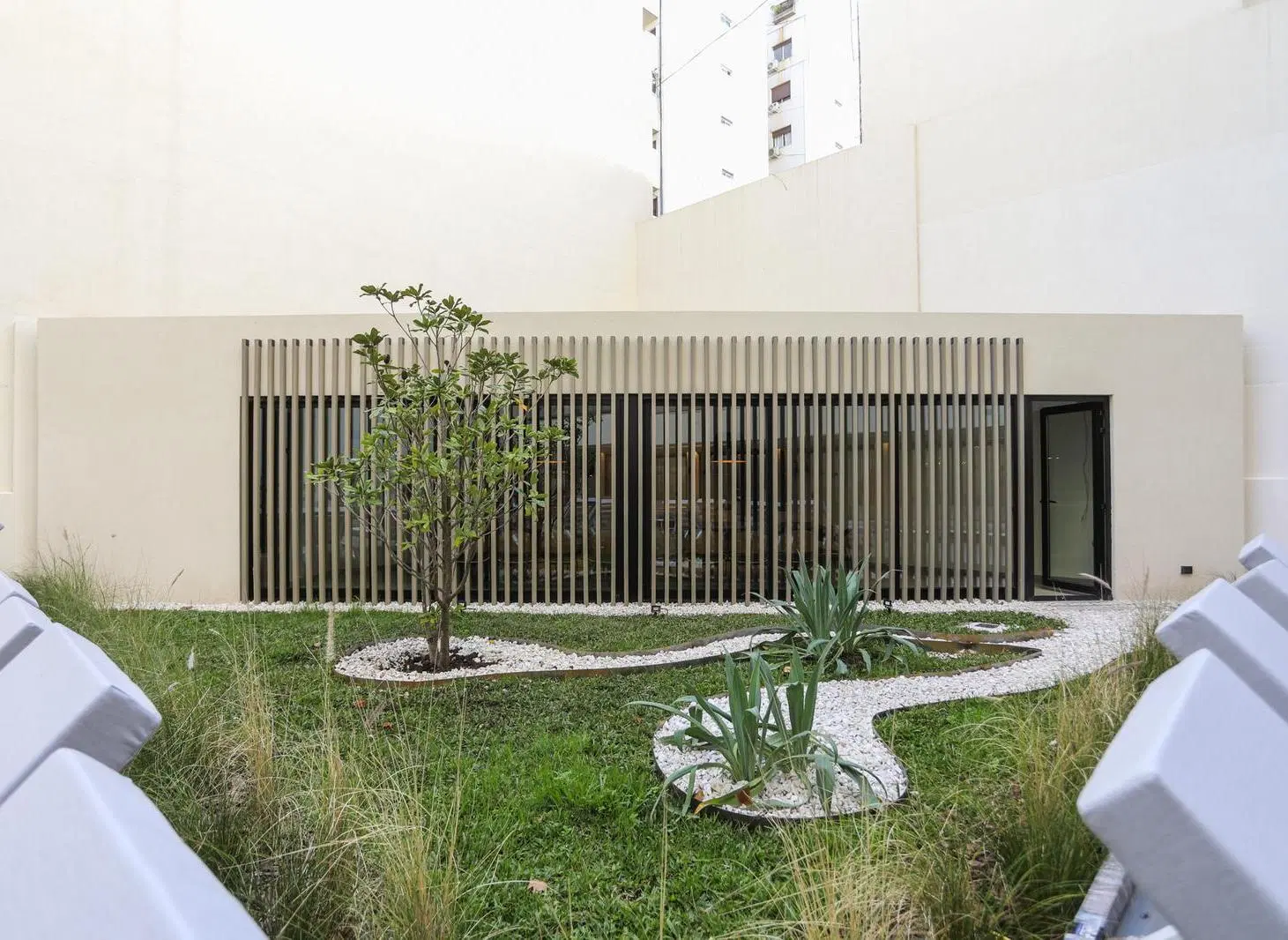 Venta Casa en altura - Duplex 4 amb, quincho, parrilla y pileta propia. Belgrano R 2