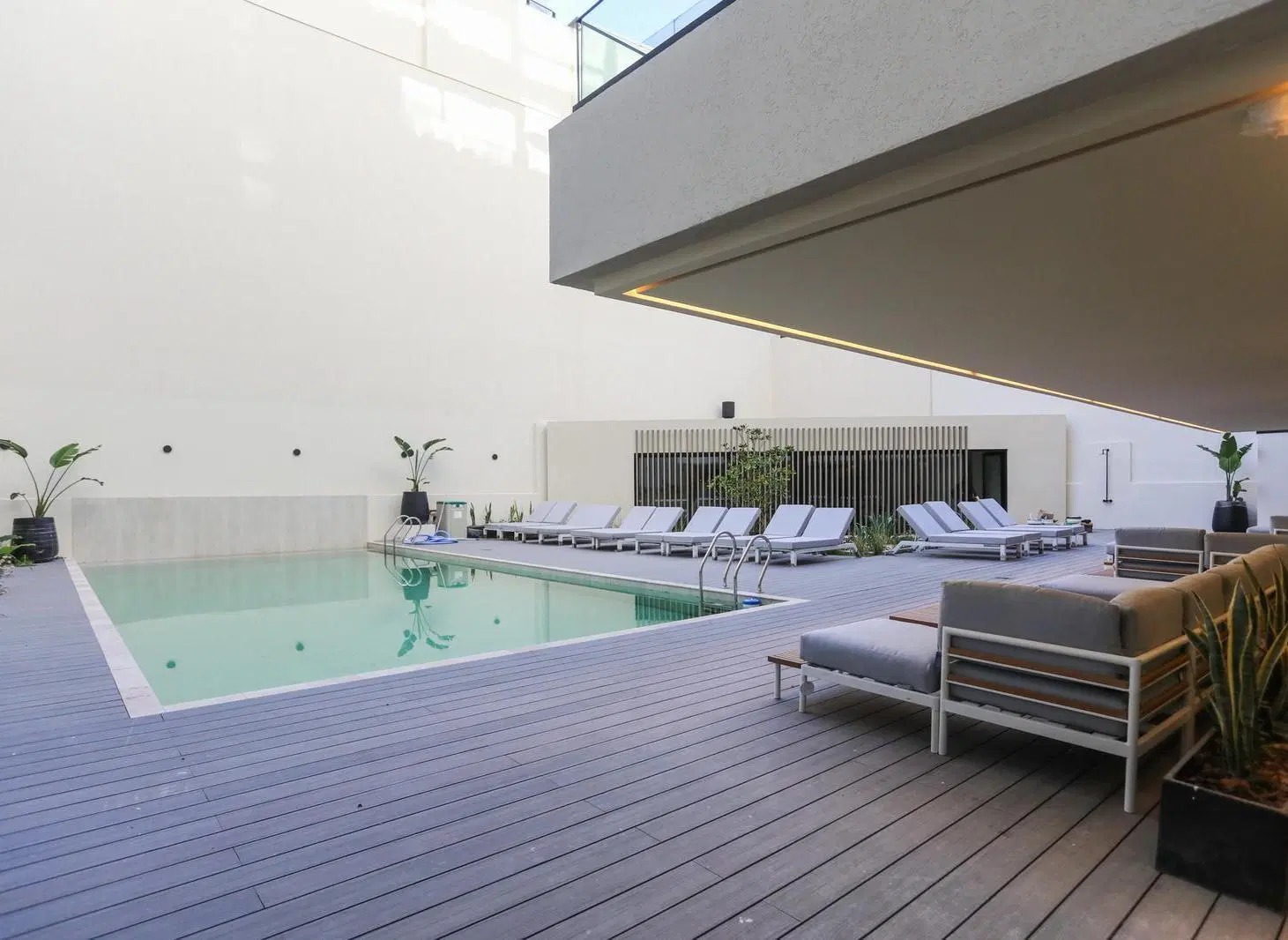Venta tres ambientes luminoso full amenities Belgrano R 3