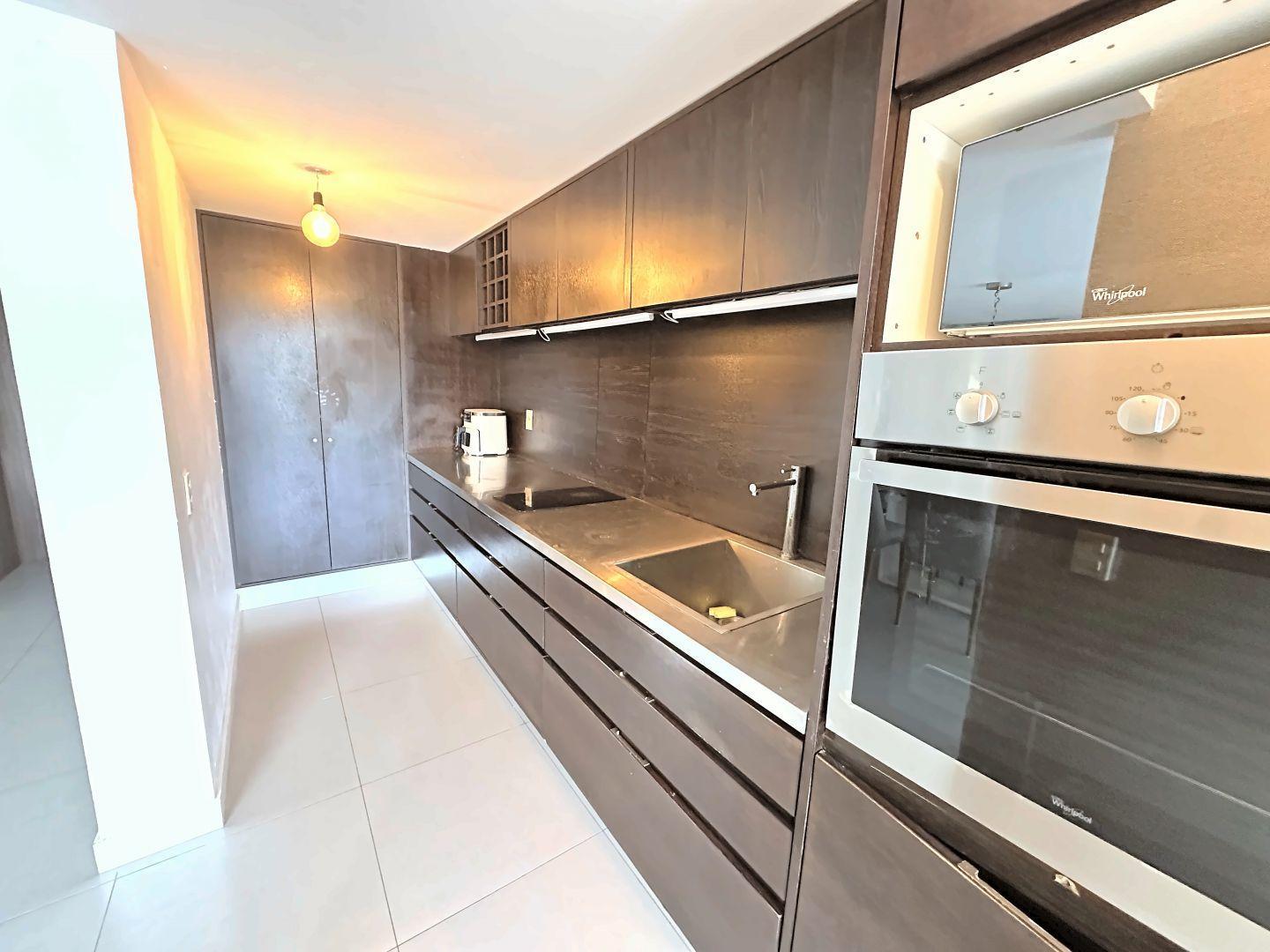 Foto de Venta apartamento 3 dormitorios y dependencia Punta del Este, Av, imagen 3