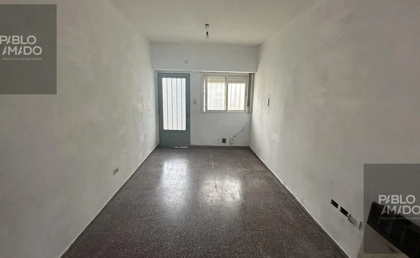 PH 2 dormitorios con patio y cochera. 24 e/ 43 y 44 8