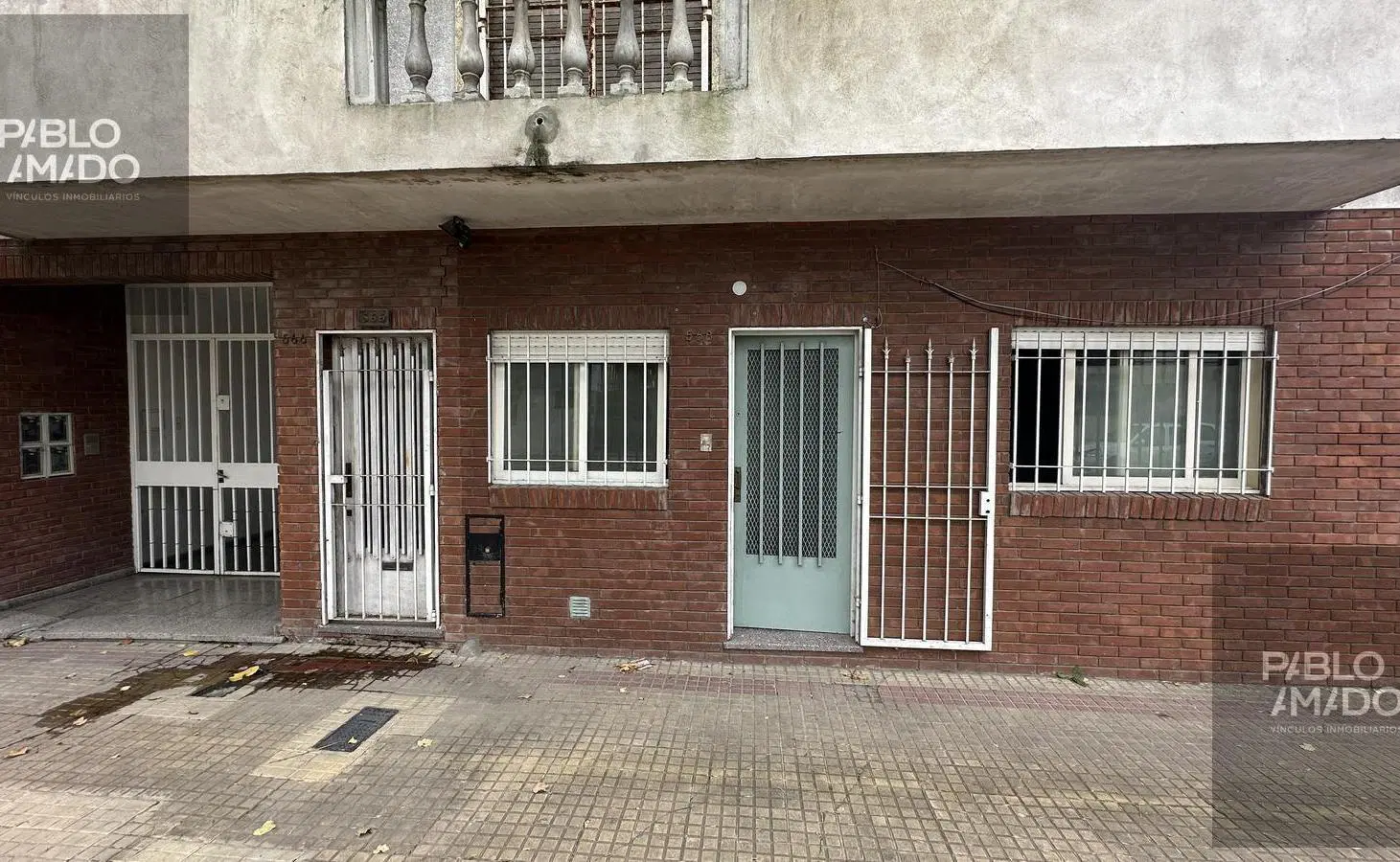 PH 2 dormitorios con patio y cochera. 24 e/ 43 y 44 5