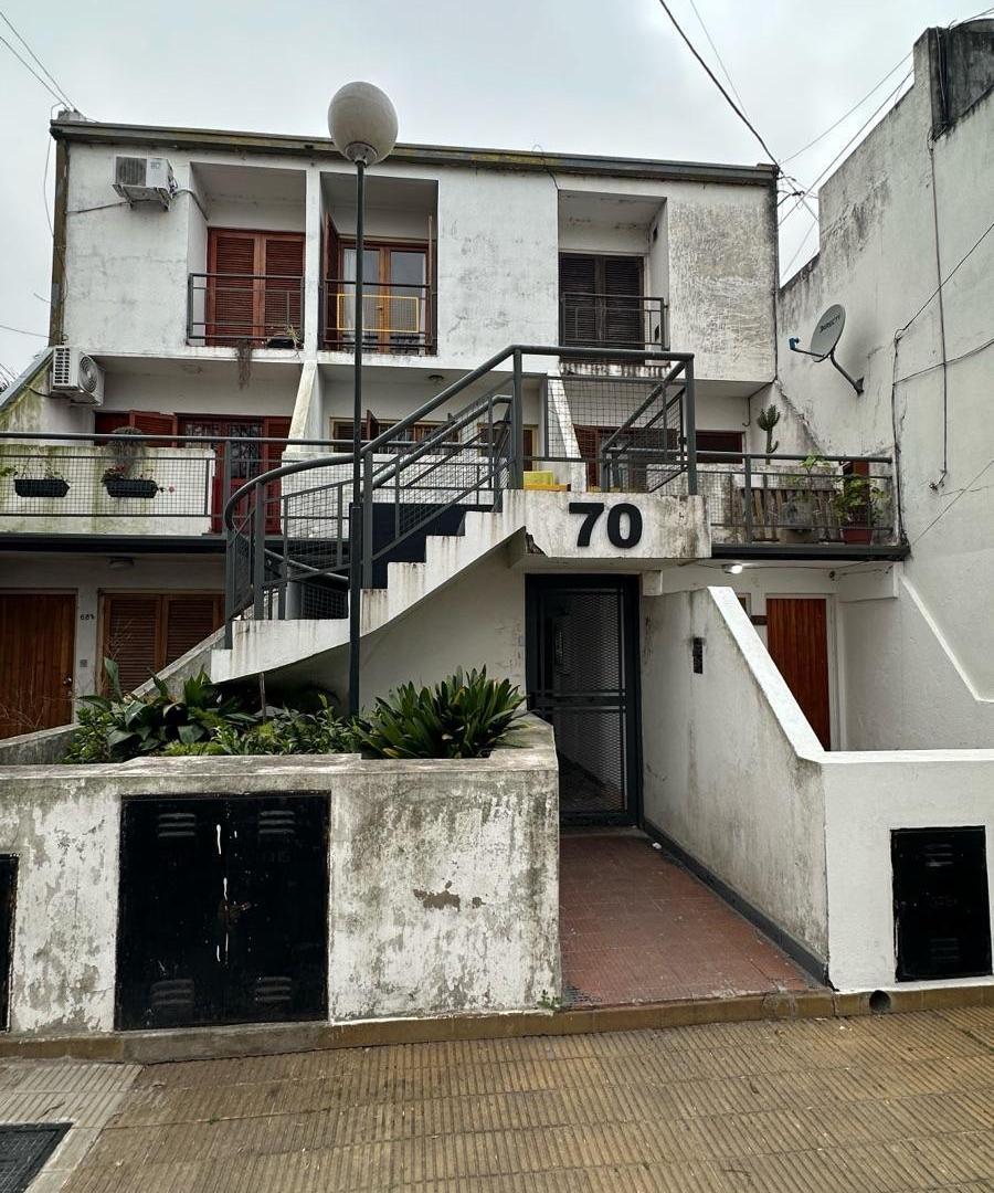 Foto de Departamento. Dos dormitorios con patio., imagen 1