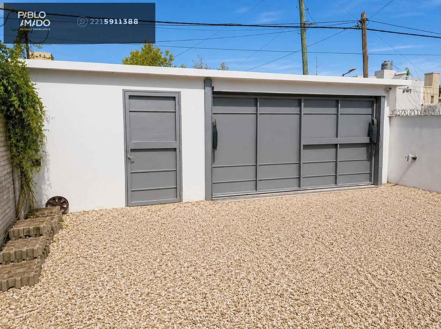 Foto de Venta de Casa 4 dormitorios, Suite, Vestidor, Escritorio, Pileta y Cocheras, imagen 3