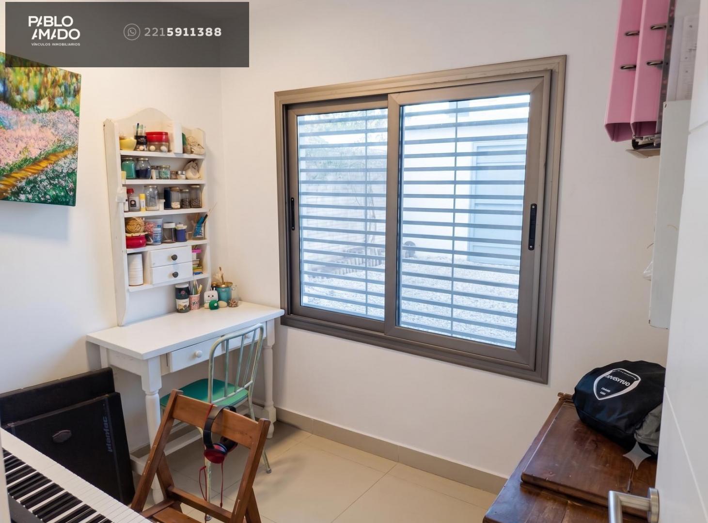 Foto de Venta de Casa 4 dormitorios, Suite, Vestidor, Escritorio, Pileta y Cocheras, imagen 5