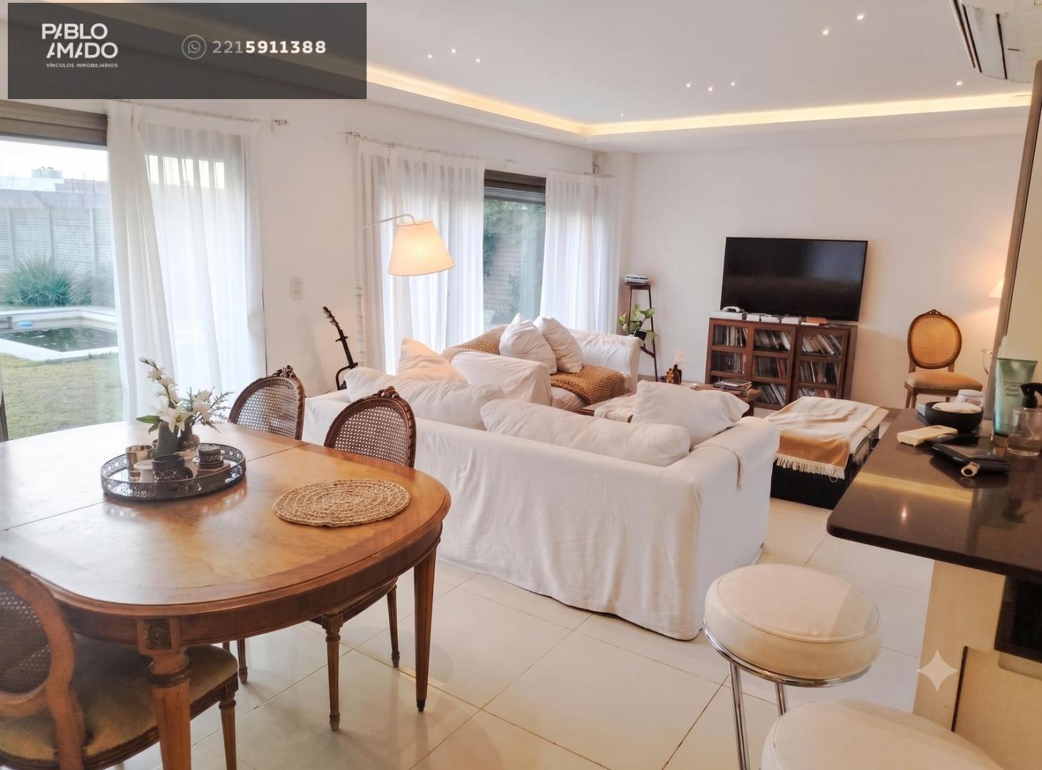 Foto de Venta de Casa 4 dormitorios, Suite, Vestidor, Escritorio, Pileta y, imagen 4
