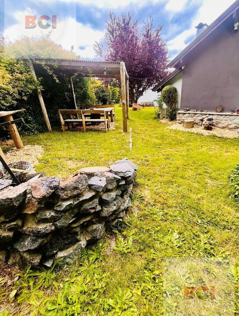 Foto de Casa Amplia con jardin y pileta en Melipal, imagen 5