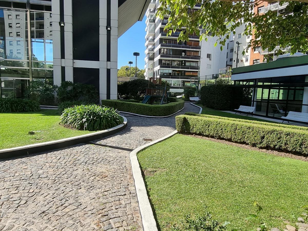 TORRE PREMIUM LIBERTADOR - Dpto 5 amb y 3 cocheras frente - ¡Excelente Oportunidad!