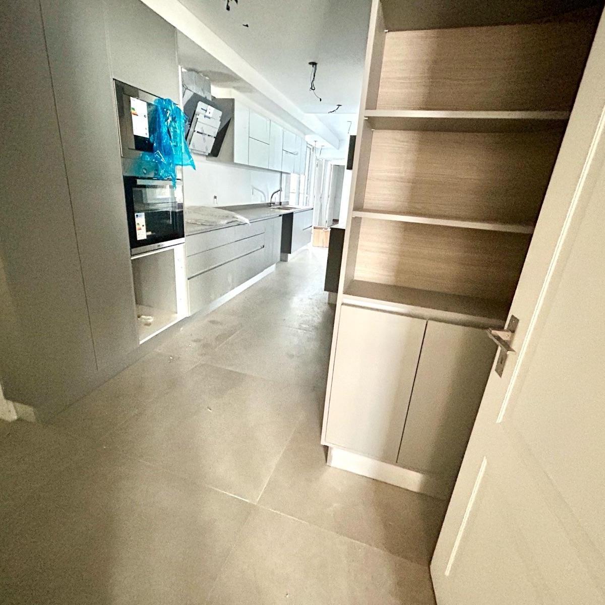 Departamento 4 Ambientes con Dependencia y Cochera! Full Amenities - Flores 4