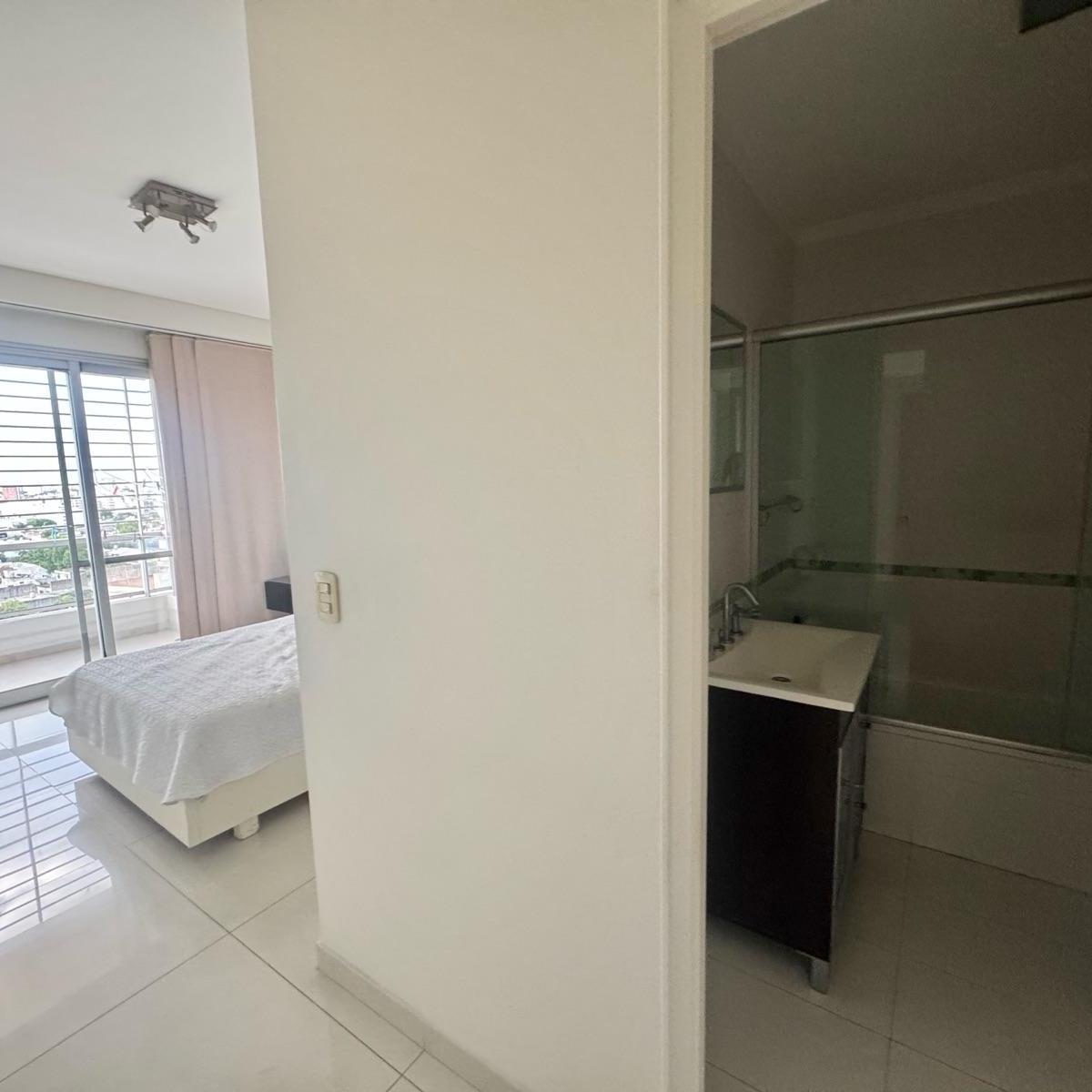 Espectacular Departamento 5 Amb 240 M! Full Amenities y Seg 24 Hs - Flores 5