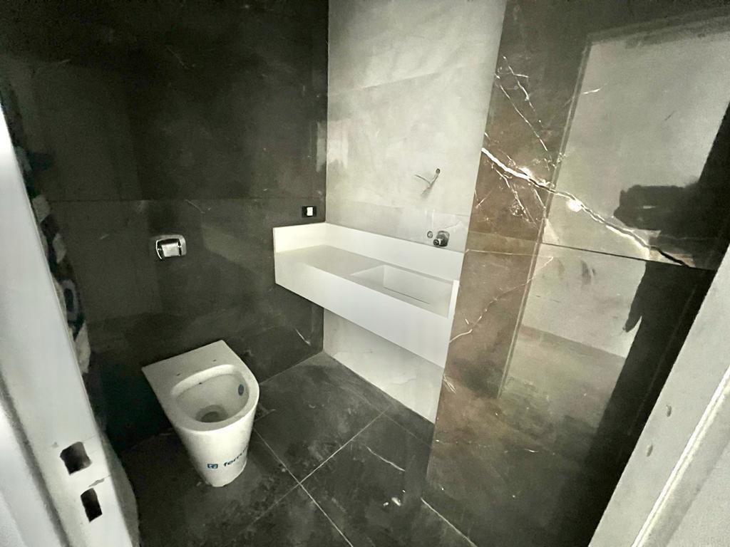 Semipiso de 4 Amb con Dep y Cochera, Amenities y Seg 24 Hs - Edificio de Categoría! 2