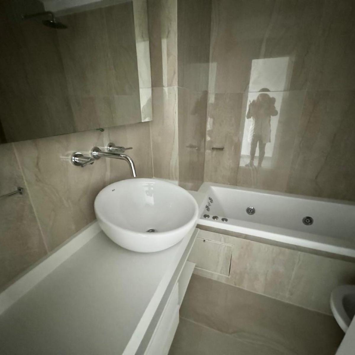 Semipiso de 4 Amb con Dep y Cochera, Amenities y Seg 24 Hs - Edificio de Categoría! 5