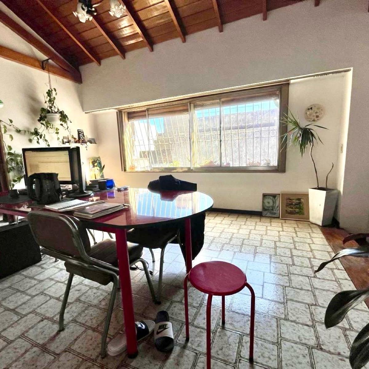 Casa en Lote Propio - Super Luminosa - 294 M²! Versalles 1
