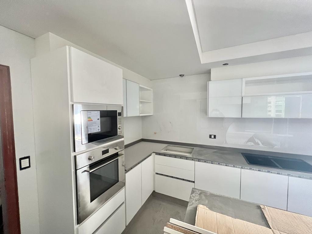 Semipiso de 4 Amb con Dep y Cochera, Amenities y Seg 24 Hs - Edificio de Categoría! 5