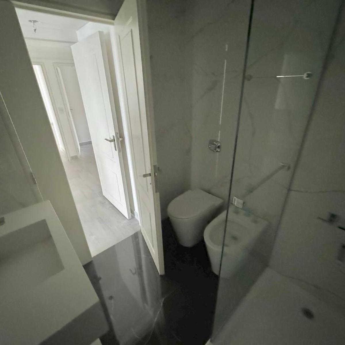 Semipiso de 4 Amb con Dep y Cochera, Amenities y Seg 24 Hs - Edificio de Categoría! 3