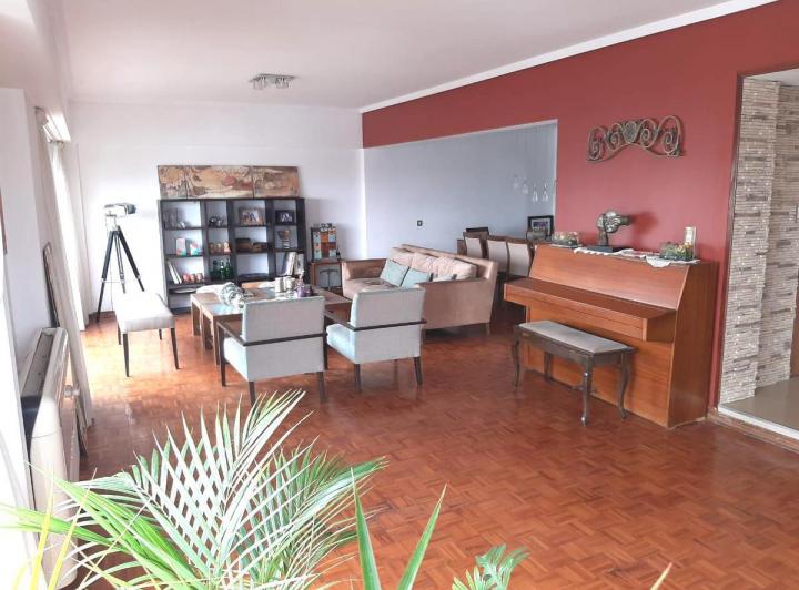 RETASADO!! Duplex en piso alto - 6 amb con 2 cocheras y Baulera en Belgrano 2
