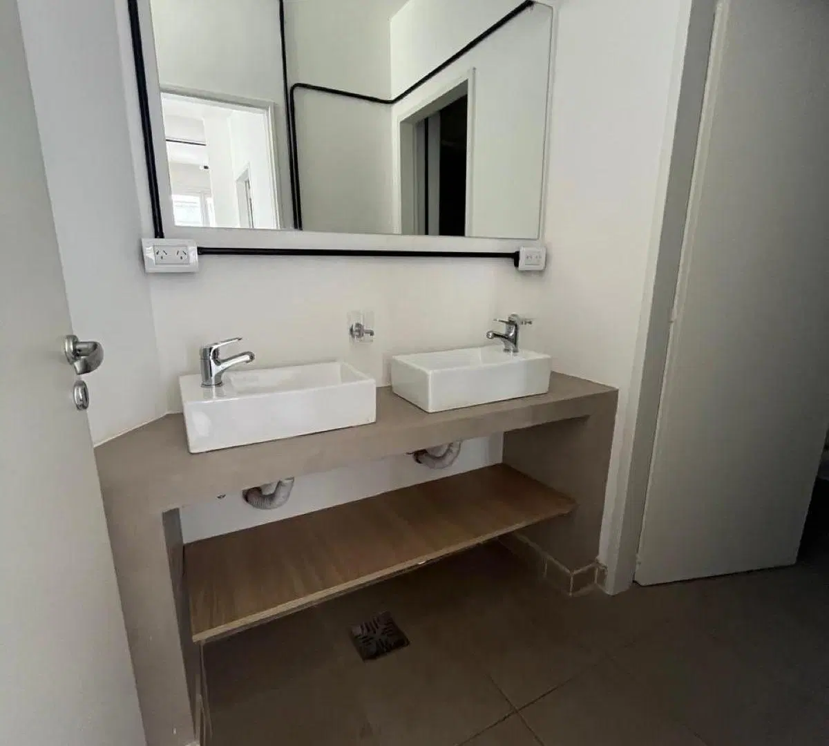 Hermoso Departamento 4 ambientes Semipiso 100 M2!! - Balvanera 2