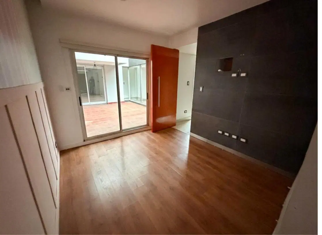 Departamento 3 ambientes con 2 patios y cochera en Caballito 4