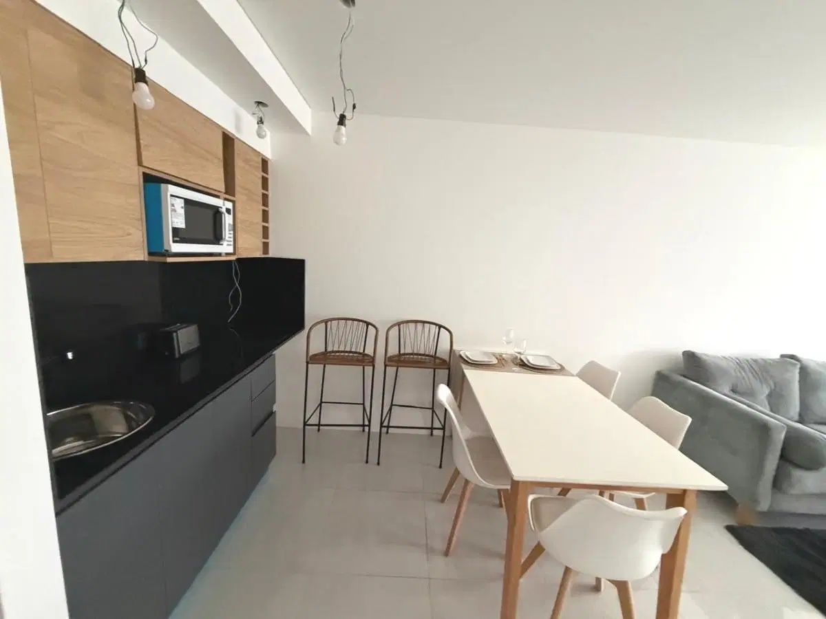 Monoambiente al contrafrente en edificio Full amenities 3