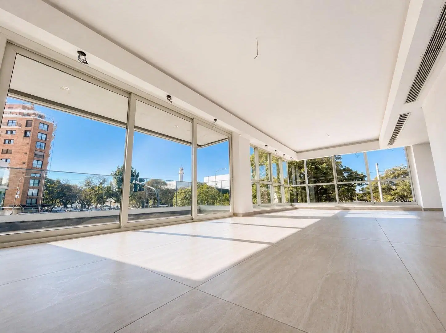Excelente Departamento 4 ambientes 195 m2!! Seg 24 hs, cochera y Amenities - Palermo chico 3
