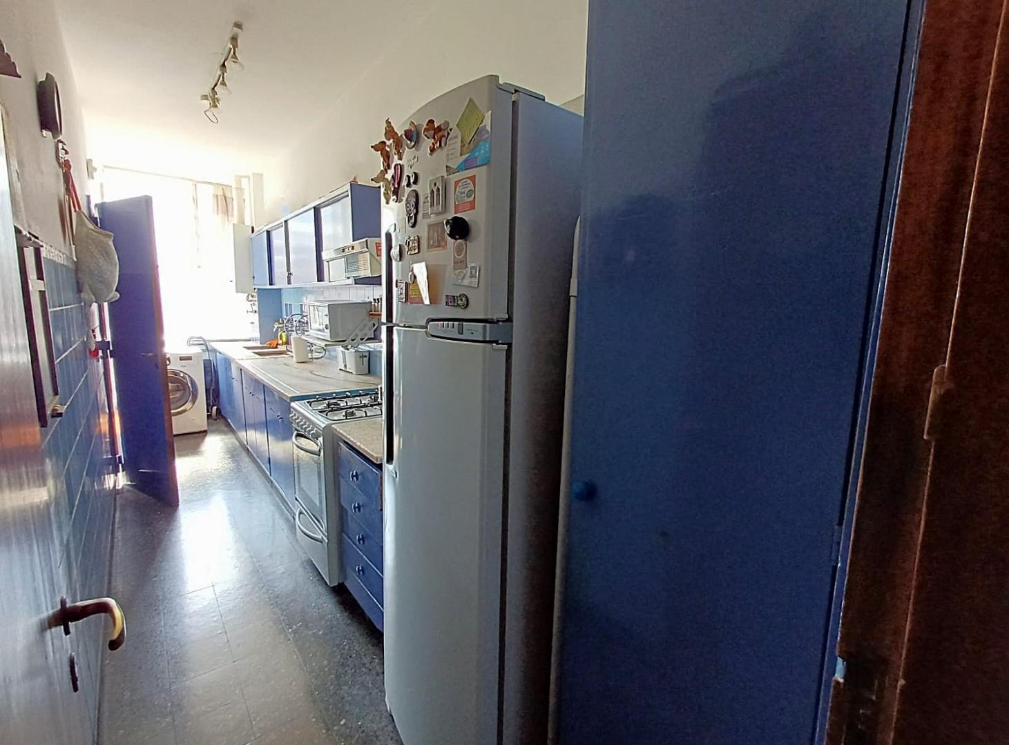 Foto de VENTA DEPTO 4AMB CON DEP/ 3 BAÑOS/LUMINOSO, imagen 4
