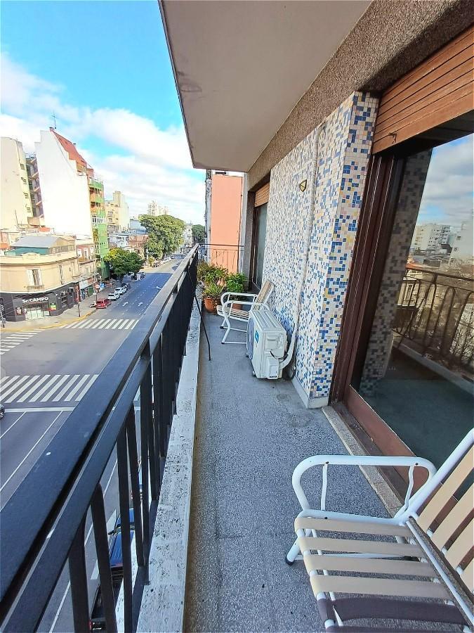 Foto de Departamento en Plaza Irlanda. Excelente distribucion amplios ambientes, imagen 3