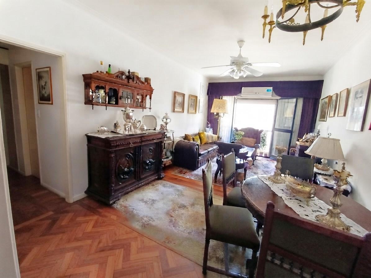 Foto de DEPTO 3 AMB/BAJAS EXPENSAS/2 BAÑOS/ESPACIO GUARDACOCHES/EXCELENTE, imagen 3