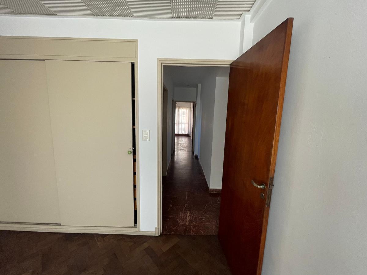 Foto de Piso de 3 ambientes con balcón terraza - dependencia y Cochera en Flores, imagen 5
