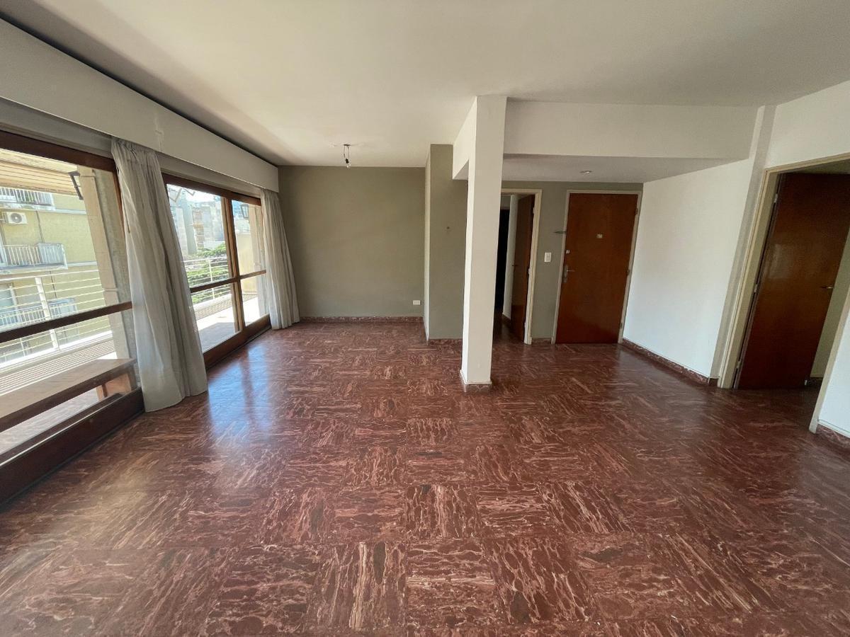 Foto de Piso de 3 ambientes con balcón terraza - dependencia y Cochera en Flores, imagen 3