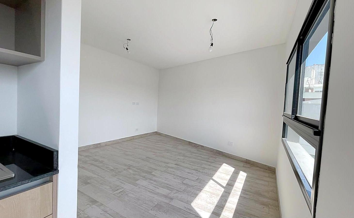 Foto de Monoambiente en piso alto, muy luminoso con Terraza y Parrilla - cerca, imagen 3