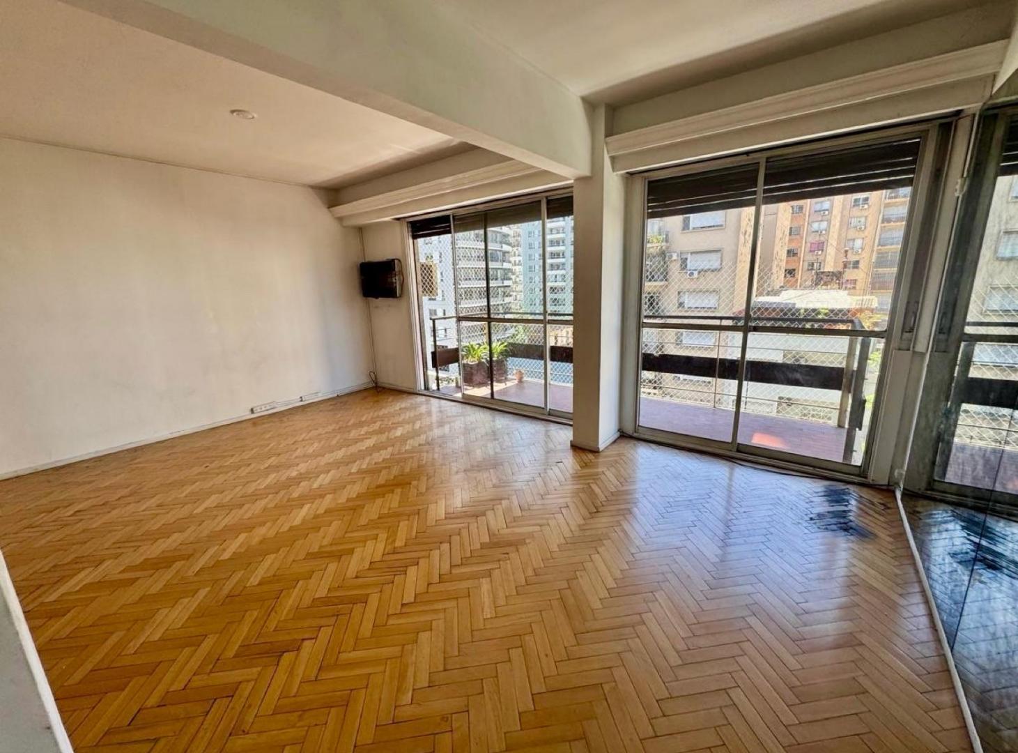 Foto de Departamento 4 Ambientes con Dependencia y Cochera fija!!! - Palermo, imagen 1