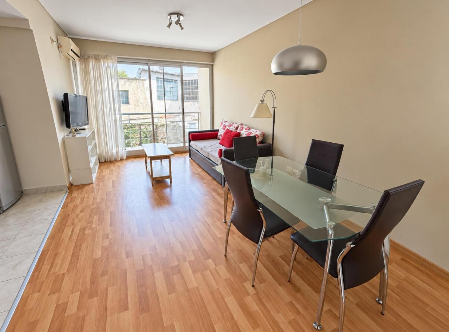 Foto de Departamento de 2 ambientes con balcón y cochera fija, imagen 2