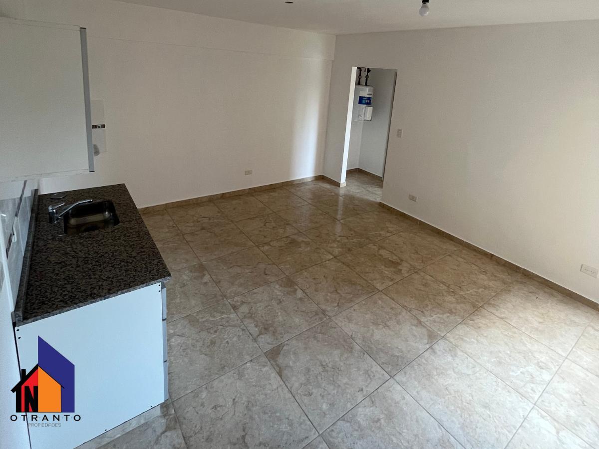 Departamento 2 Ambientes en Venta Moron 5