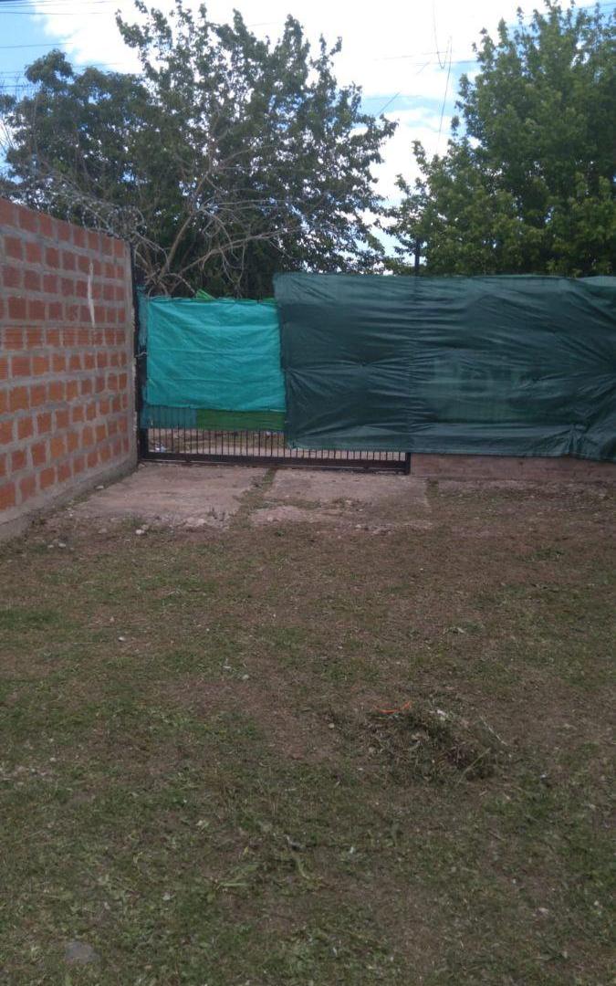 OPORTUNIDAD UNICA!! CASA EN VIRREY DEL PINO A SOLO 40 MINUTOS DE CABA. 2 DORMITORIOS. TERRENO