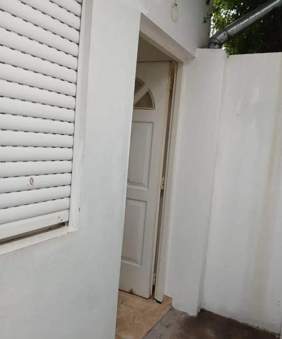 IMPECABLE 2 AMBIENTES CON PATIO PROPIO - EXCELENTE UBICACIÓN EN SAN JUSTO 3