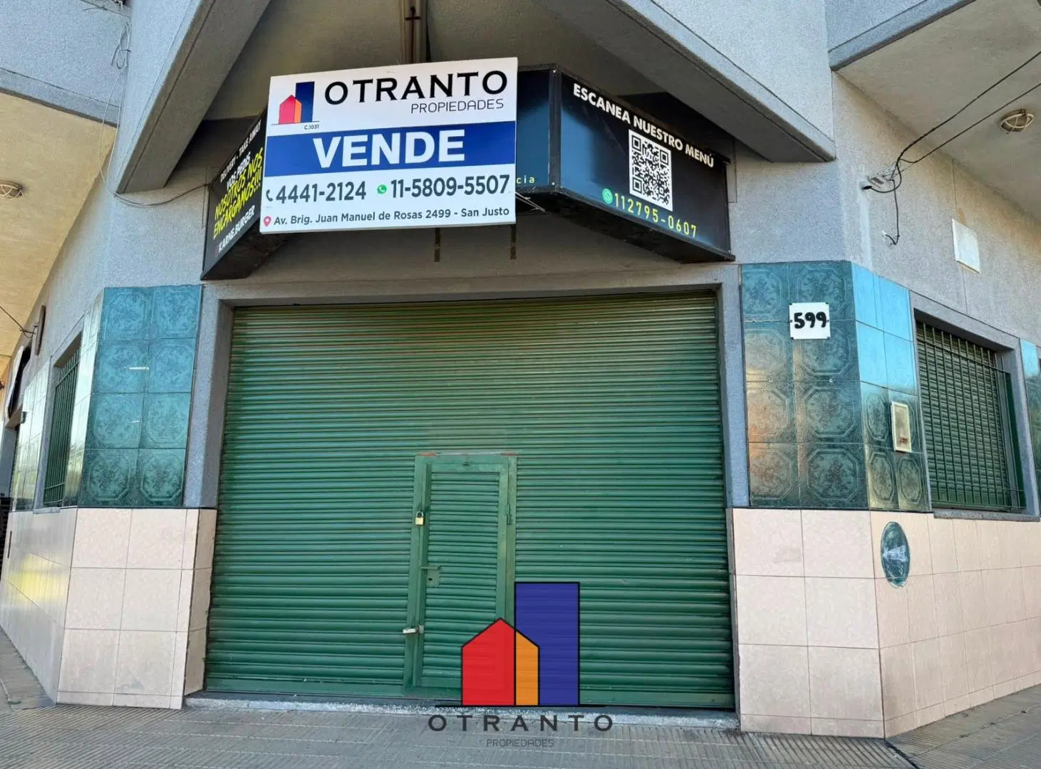 Impecable Local Comercial En Esquina (Dividido en dos locales) 4