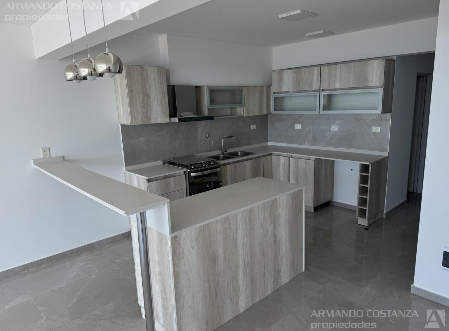 Foto de VENDE / FRENTE AL MAR - Puerto Madryn, imagen 3