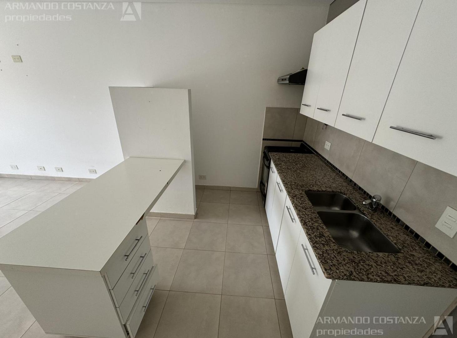 Foto de VENDE Departamento en BARRIO SUR, Puerto Madryn, imagen 2