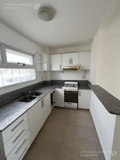 Foto de ALQUILER - Departamento en alquiler en Puerto Madryn, imagen 5
